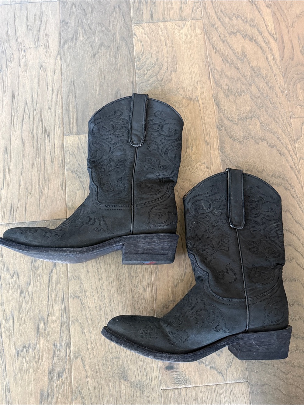 Old Gringo Black Embossed Leather Heeled Boots 6m worn 1x like new